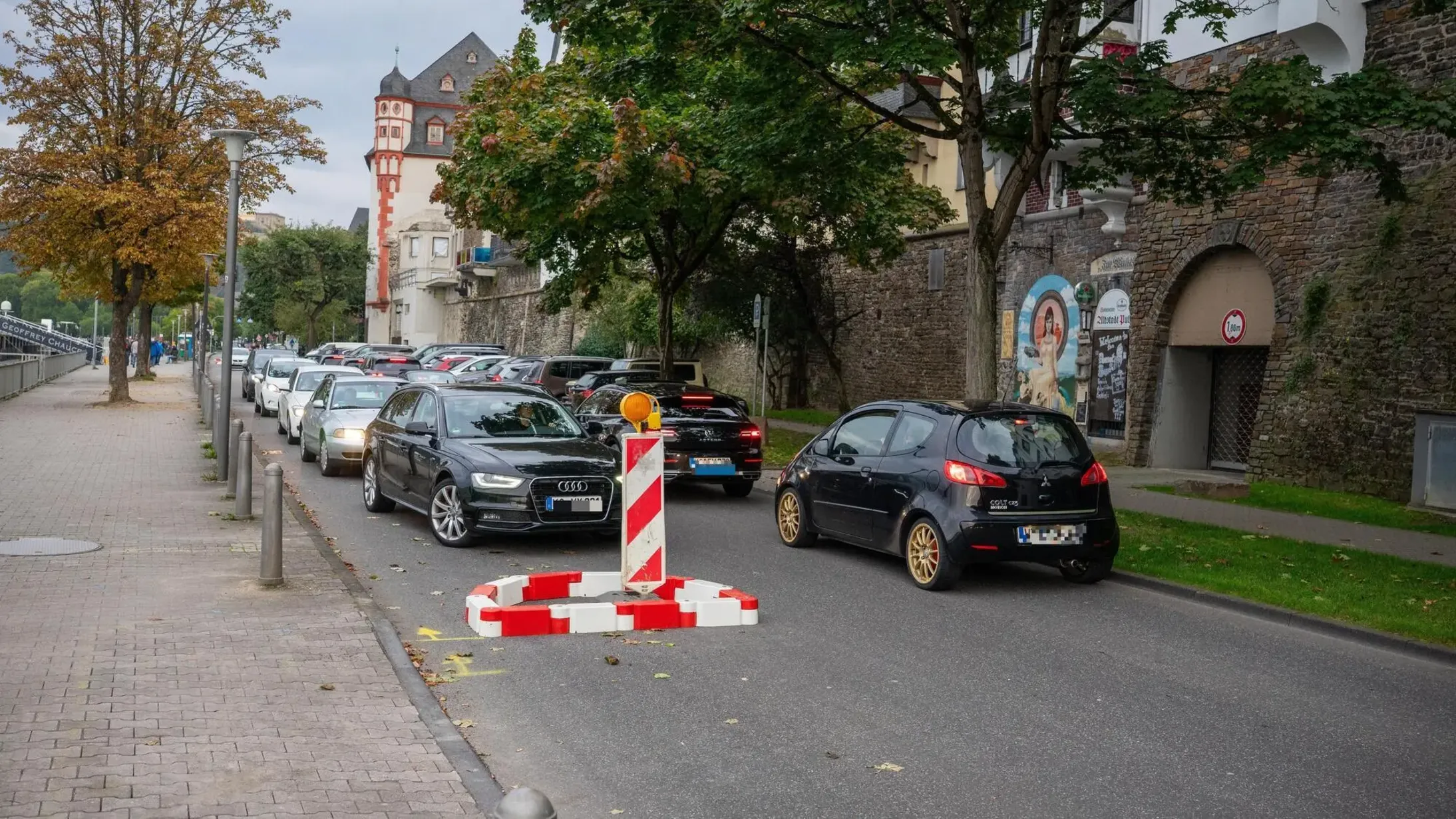 Peter-Altmeier-Ufer in Koblenz mit Verkehrsberuhigungsmaßnahmen